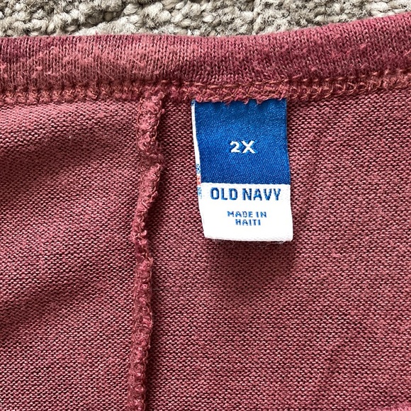 Old Navy Scoop Neckline with Drop Shoulder Oversized Cozy-Knit Camo Print - Picture 8 of 8